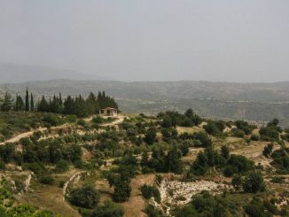 Zypern beeindruckt mit einzigartiger Landschaft.