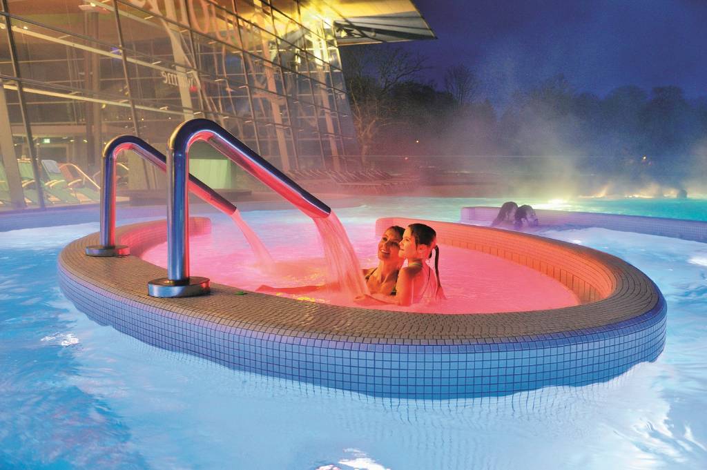 Außenbecken der Therme Konstanz. Foto: Bädergesellschaft Konstanz