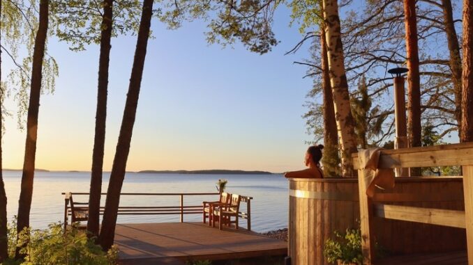 Sommer, Sauna, See - Entspannung pur in Lakeland Finland, dem Finnischen Seenland. © goSaimaa